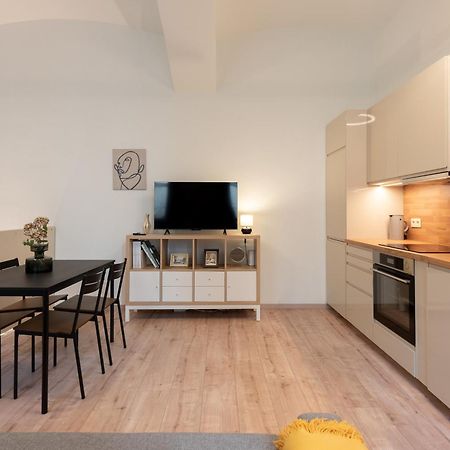 Eclectic And Design Duplex In Prague Lägenhet Exteriör bild